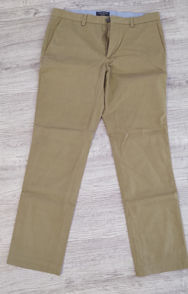 Banana Republic Aiden Chino Pants